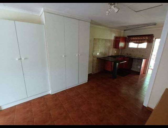 1 BEDROOM APARTMENT FOR SALE IN RIETFONTEIN